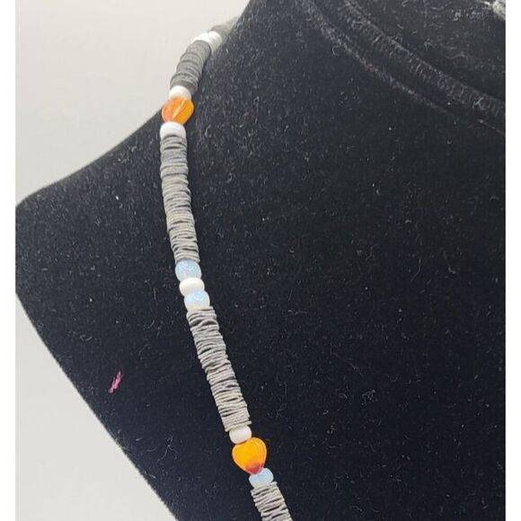 Vintage Heishi Necklace Heart Station Necklace Hong Kong 22in - Picture 1 of 6